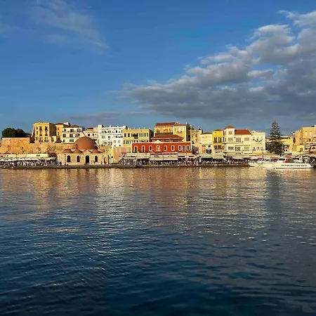 Beautiful House In The Old Town Of Chania- 4 * La Canea